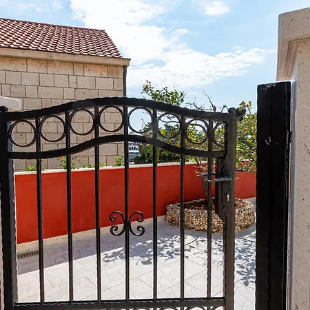 By The Sea - 10051 Lägenhet