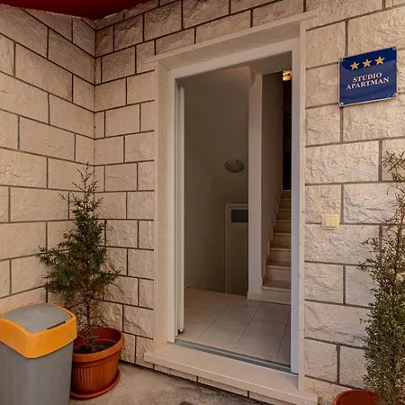 Apartment By The Sea - 10051 Korcula Town