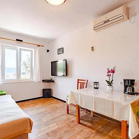 By The Sea - 10051 Apartment