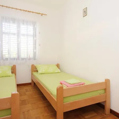 By The Sea - 10051 Apartman