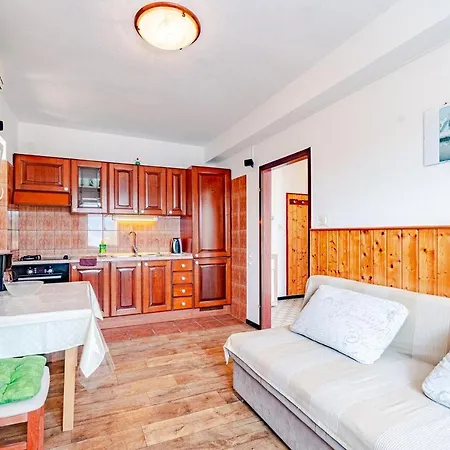 By The Sea - 10051 Apartment